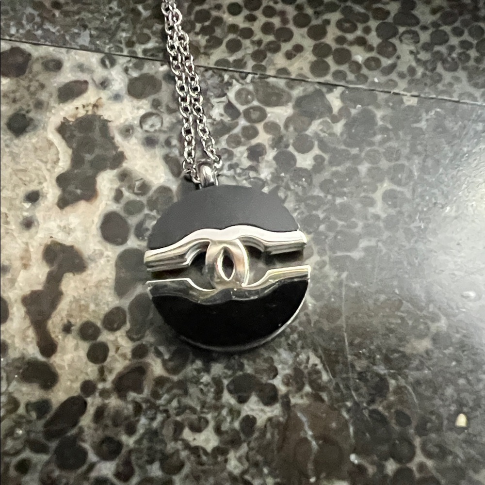 Stainless Steele Necklace - Picture 4 of 5